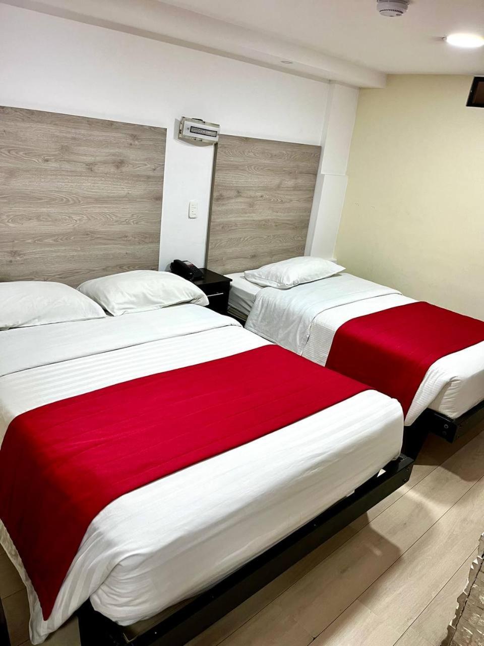 Hotel Imperial Ambato Exterior photo